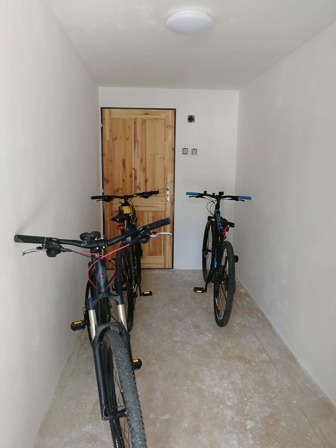 Apartman Zebra ルジョムベロク エクステリア 写真